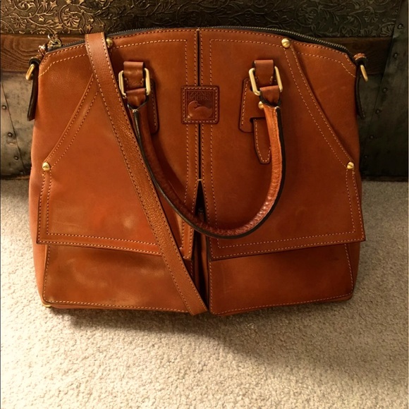 Dooney & Bourke Handbags - Dooney & Bourke Florentine Clayton